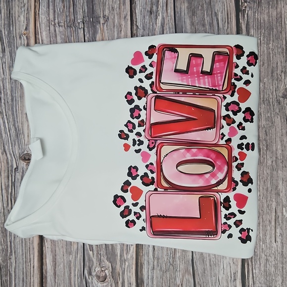 Grocery Tee - 071 Nostalgic Love Graphic Tee